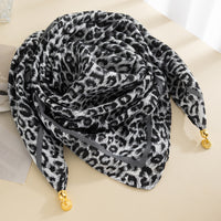 Magnetic Buckle Cotton Square Scarf