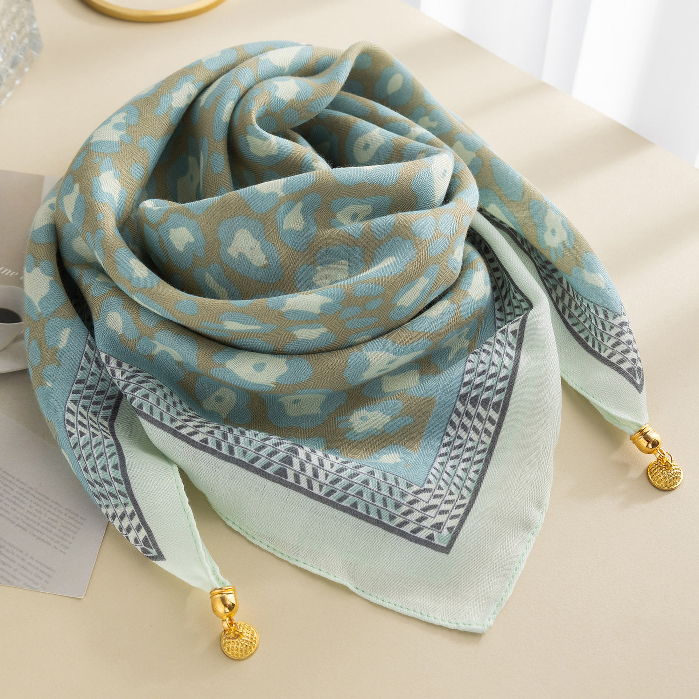 Magnetic Buckle Cotton Square Scarf