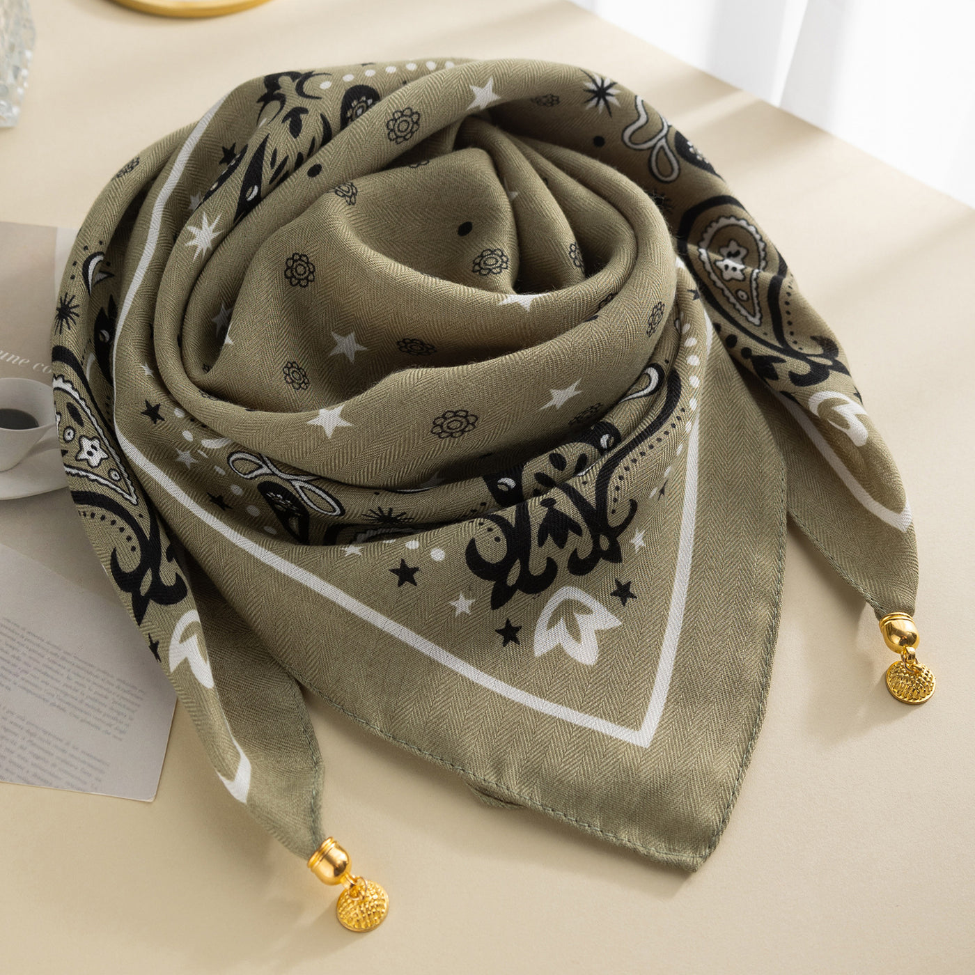 Magnetic Buckle Cotton Square Scarf