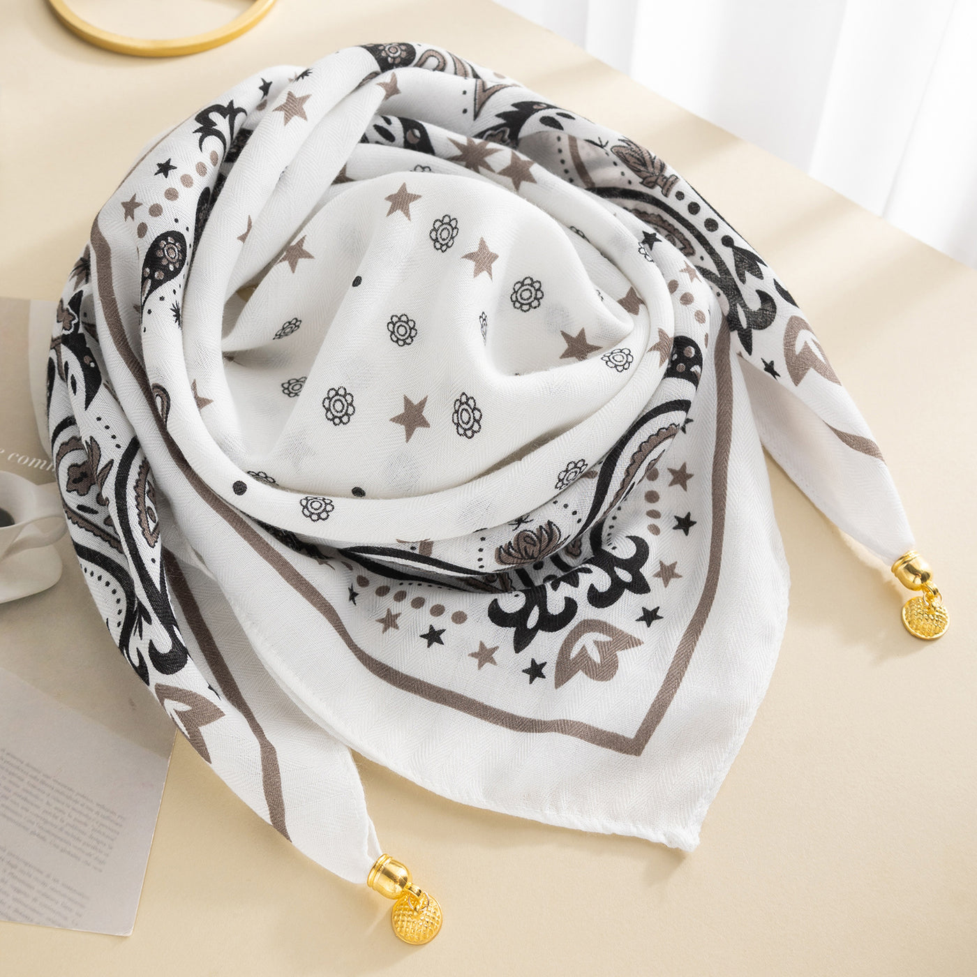 Magnetic Buckle Cotton Square Scarf