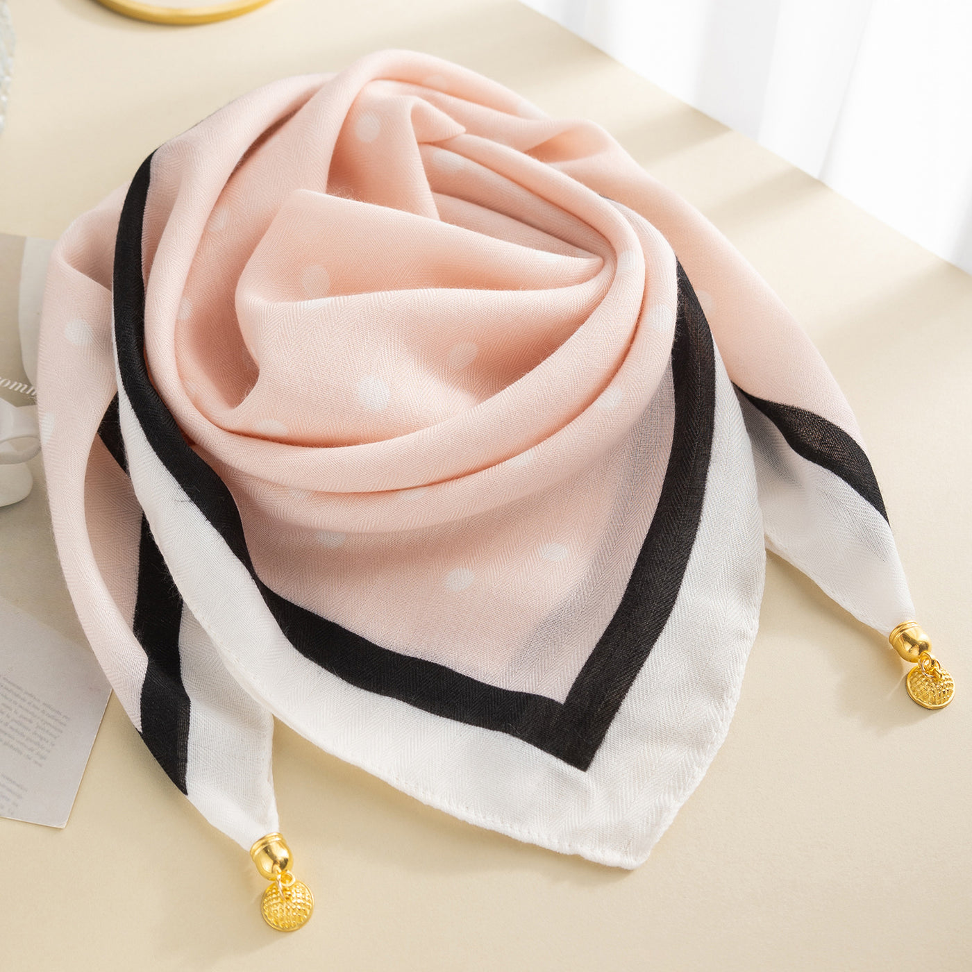 Magnetic Buckle Cotton Square Scarf
