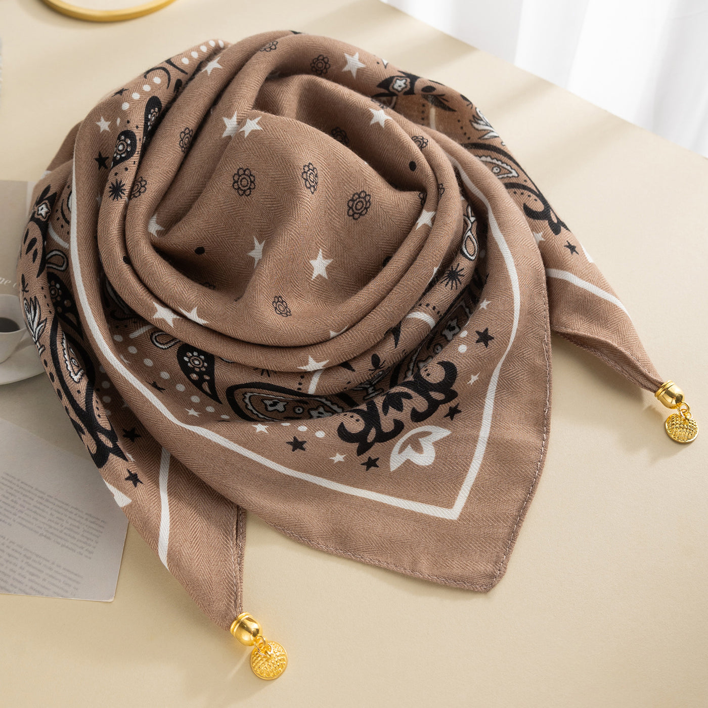 Magnetic Buckle Cotton Square Scarf
